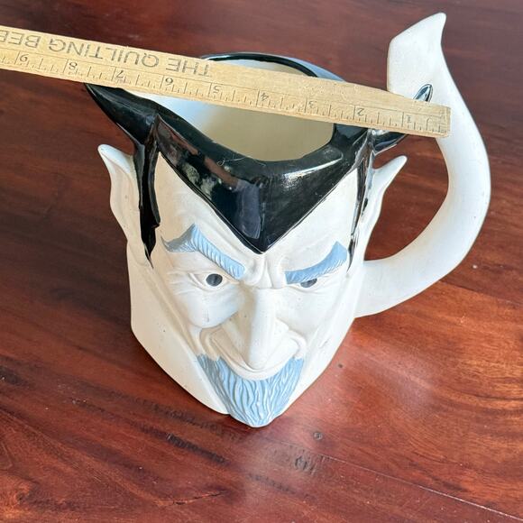 Vintage Devil head figure Pitcher ceramic 2 L hand painted *RARE* - Picture 8 of 10